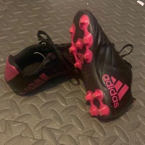 Adidas soccer cleats kids 10 1/2